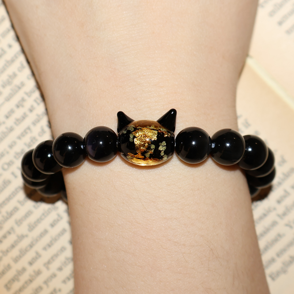 Natural Obsidian Crystal Stretch Bracelet | Luminous Black Cat Charm (10mm, ONE SIZE)